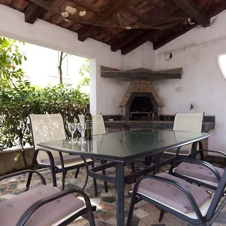 شقة In Malinska/insel Krk 14747 *